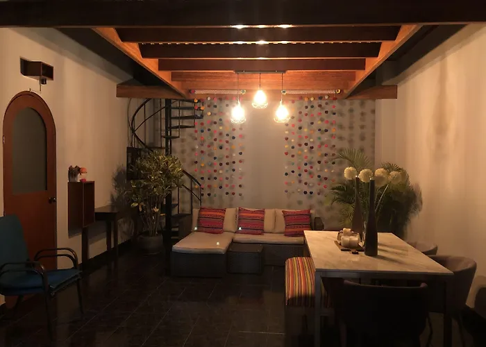 Cheap hotel: The Lighthouse Bed And Breakfast
